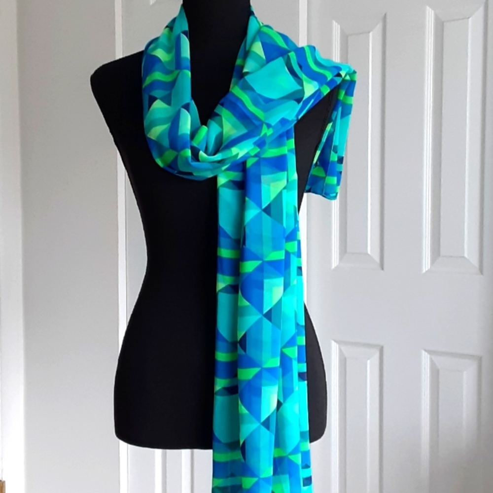 Scarf - Picture 3 of 8